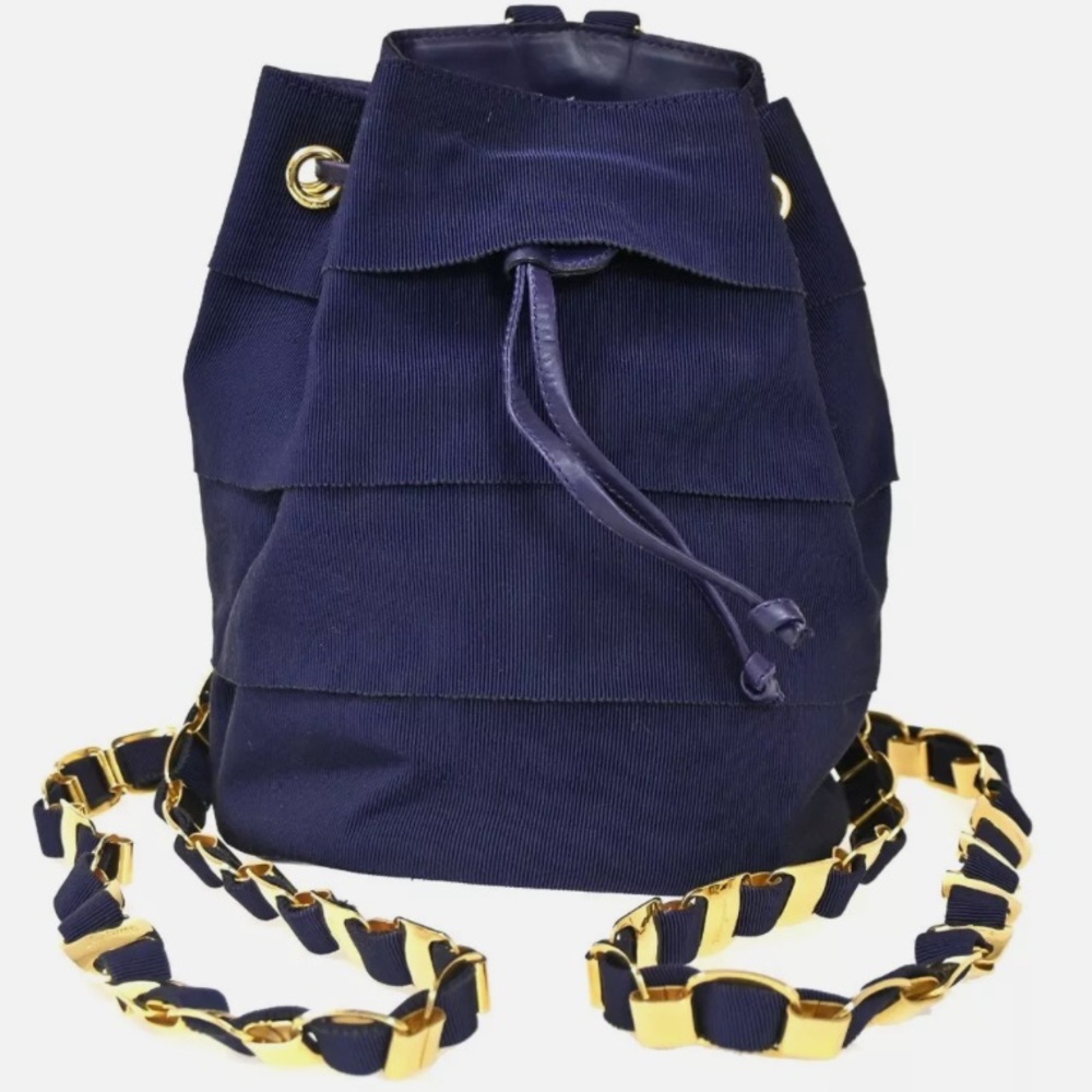 Salvatore Ferragamo Vara Chain bag